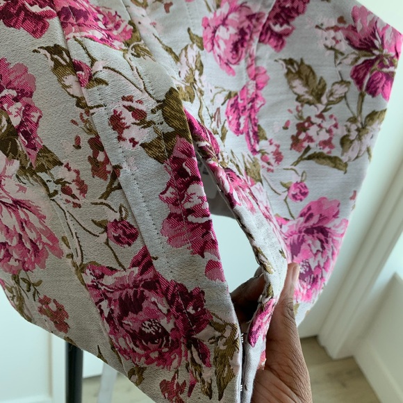 NWT Floral Two Piece Set - Picture 3 of 9